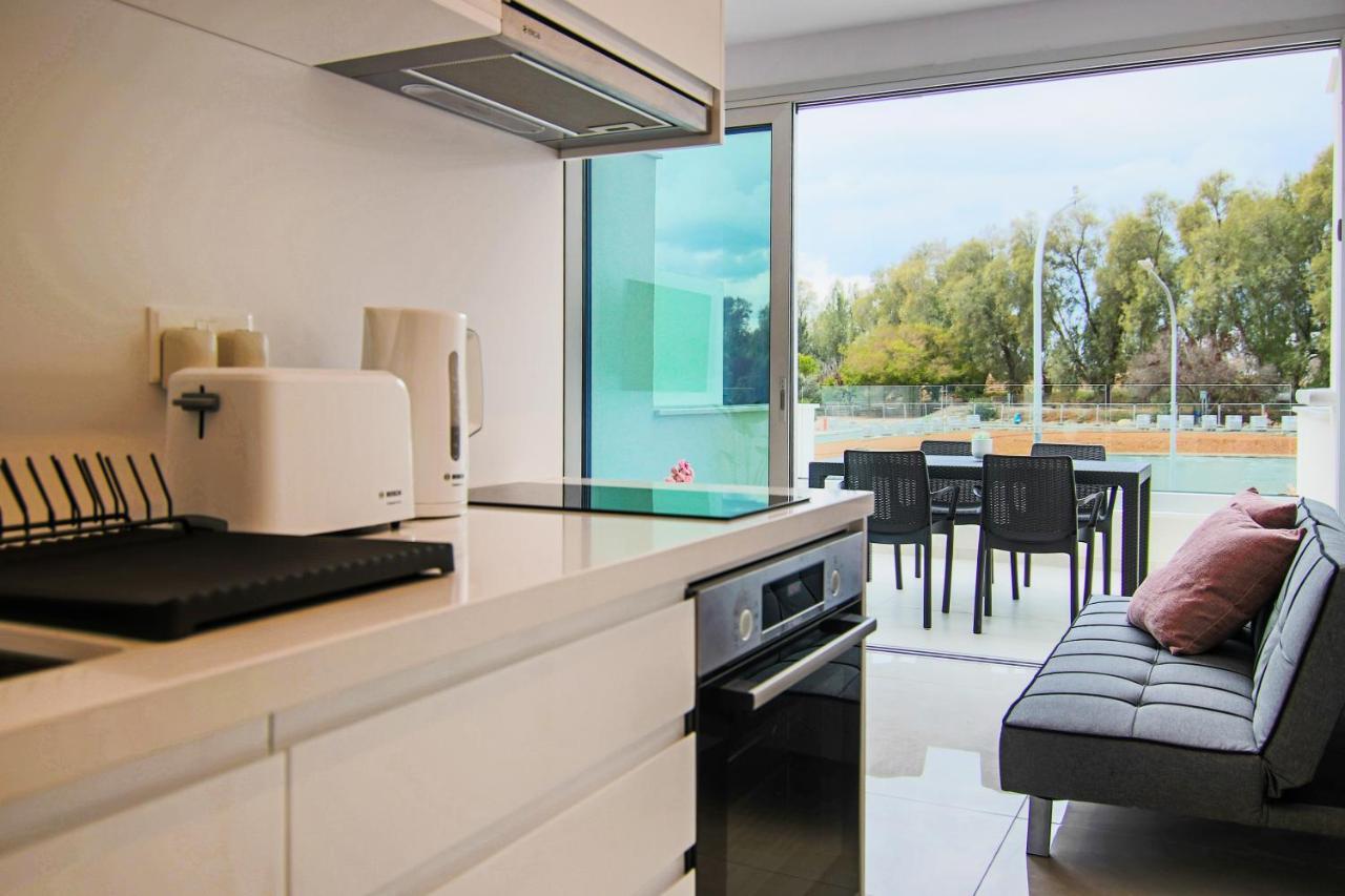 Phaedrus Living - Seaside Luxury Flat Harbour 110 Daire Pafos Dış mekan fotoğraf