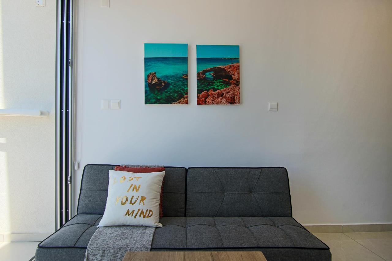 Phaedrus Living - Seaside Luxury Flat Harbour 110 Daire Pafos Dış mekan fotoğraf